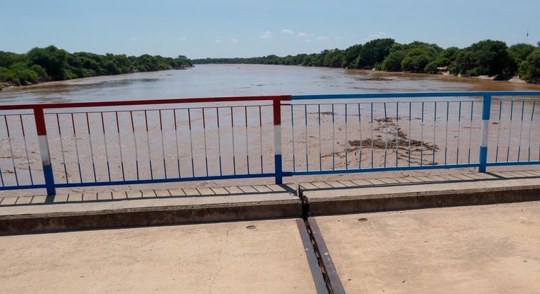 Paraguay y Argentina aceleran su integración con nuevos puentes, energía y navegación