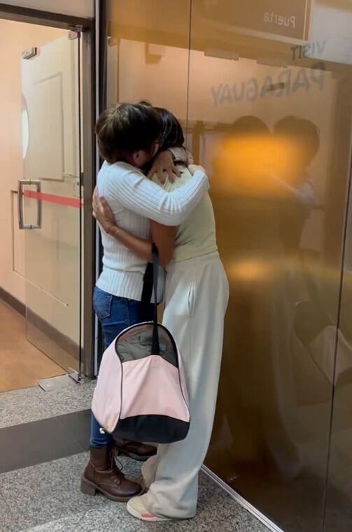 Tras quedar sola en Francia, una niña se reencuentra con su abuela gracias al Convenio de La Haya
