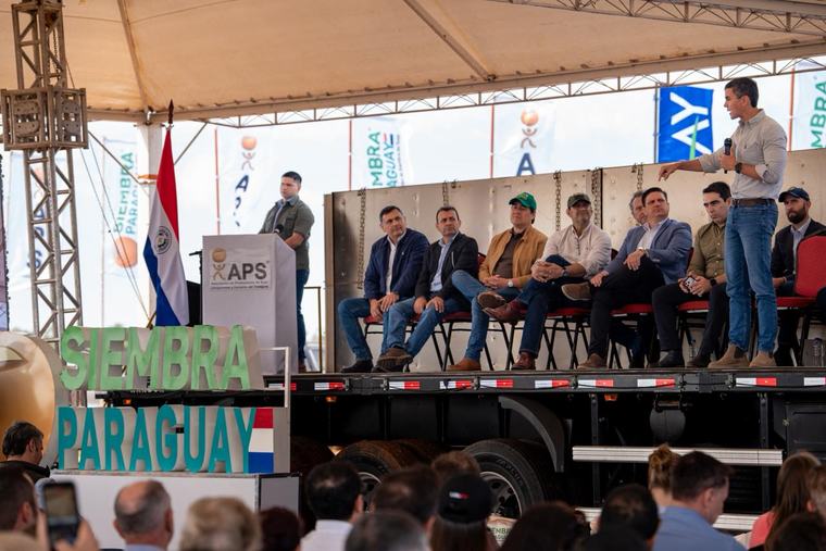 Peña defiende el desarrollo social y ratifica que no subirá impuestos