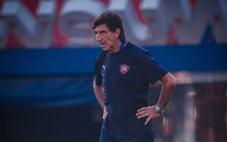 Cerro Porteño: línea de cinco para enfrentar a Recoleta