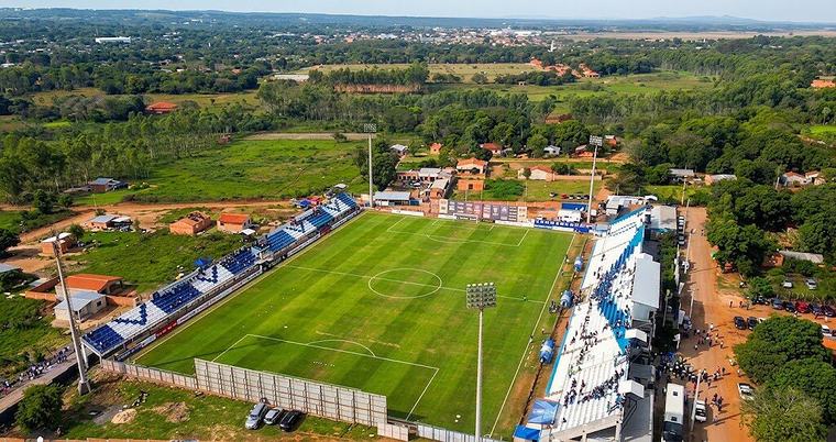 Ameliano y Sportivo Trinidense miden fuerzas en Villeta