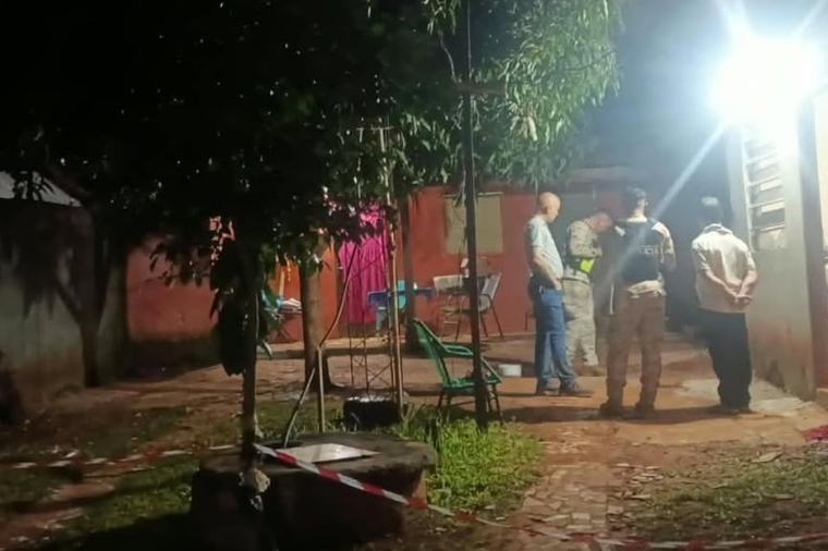 Asesinan a tiros a un joven en un inquilinato de Ciudad del Este