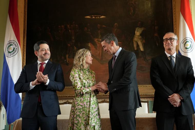 Estefanía Laterza juró como embajadora de Paraguay ante EE. UU.