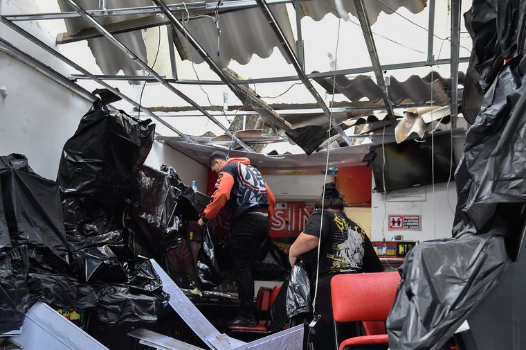 Colombia: coche bomba del ELN frente a comisaría deja un muerto y 11 heridos