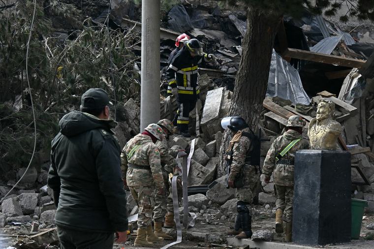 Bolivia: aumentan a seis muertos por explosiones en cuartel militar