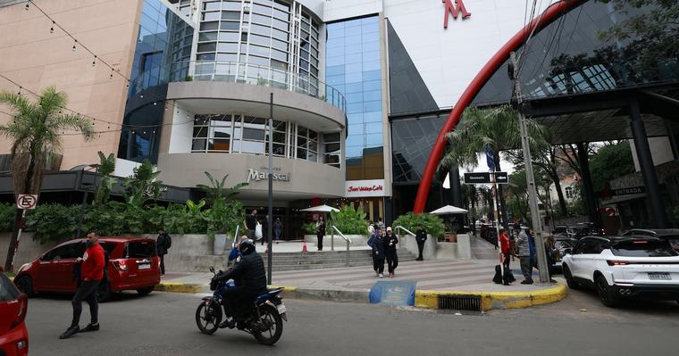 Shoppings Del Sol y Mariscal, con graves fallas en la prevención contra incendios