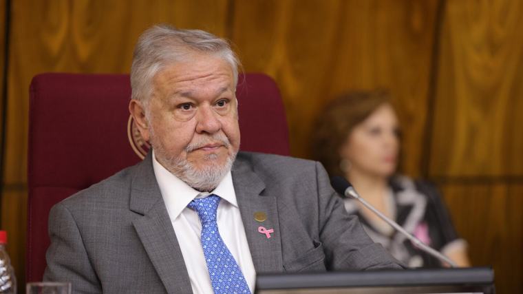 Caso quirófanos: El ex presidente del IPS Jorge Brítez se presenta en Fiscalía, pero no declara