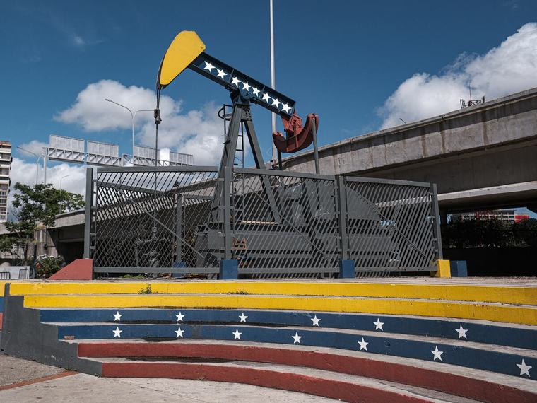 De la United Fruit al petróleo venezolano