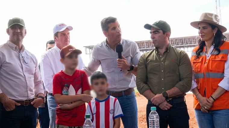 Video: Santiago Peña afirma que cumple el “100% de sus promesas” y cuestiona a críticos