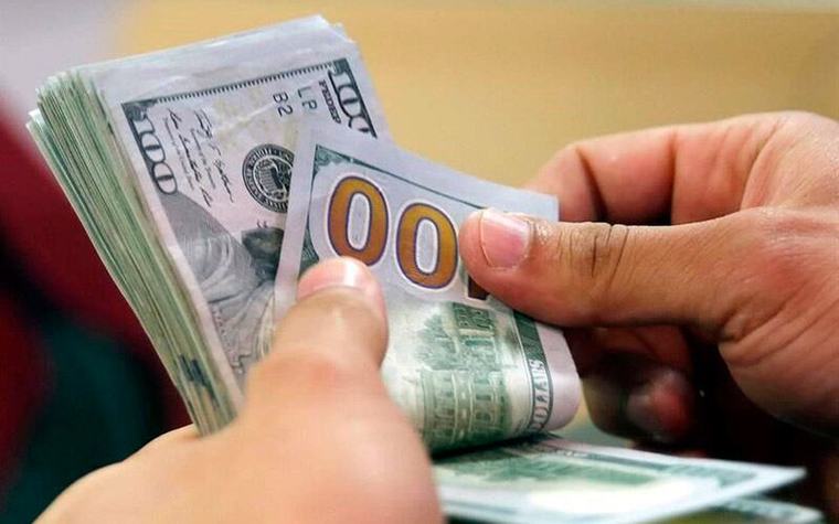 Incesante flujo de inversiones presiona al dólar a la baja, refiere el sector cambiario