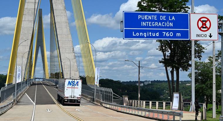Estos son los documentos necesarios para circular por el Puente de la Integración