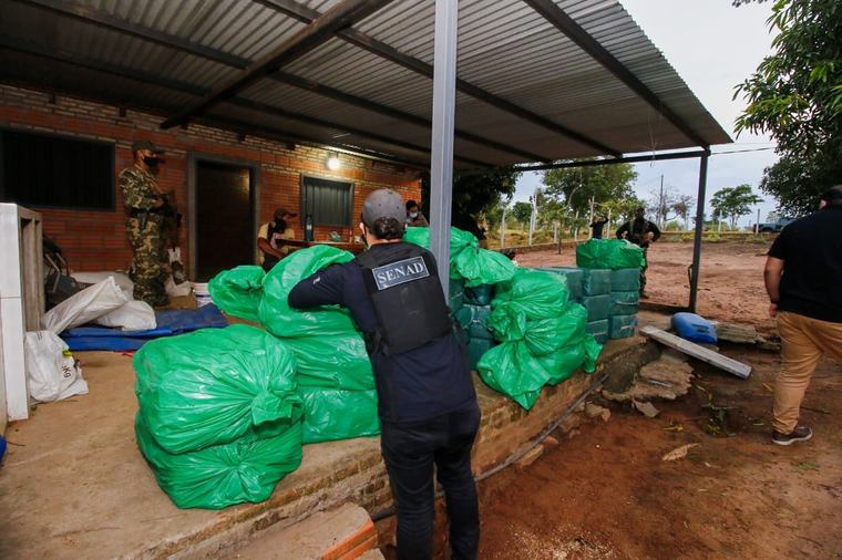 Caso Navis: granja del narcotráfico, rodados y dinero, comisados de una red criminal
