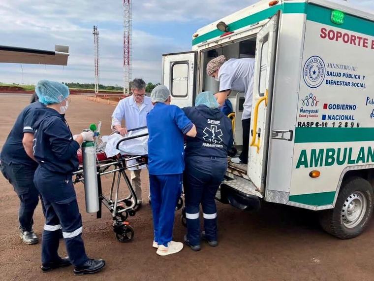Niño con graves quemaduras fue trasladado de urgencia en avión de las FF. AA. al Cenquer