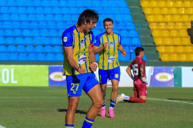 Deportivo Capiatá abre la 22ª fecha con un triunfo ante 3 de Noviembre