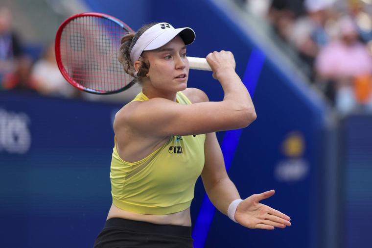 Rybakina aparta a Osaka del US Open y acaricia el primer puesto mundial