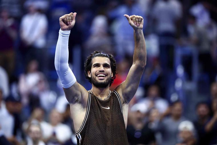 Alcaraz sube otro escalón en el US Open y Sabalenka mete miedo