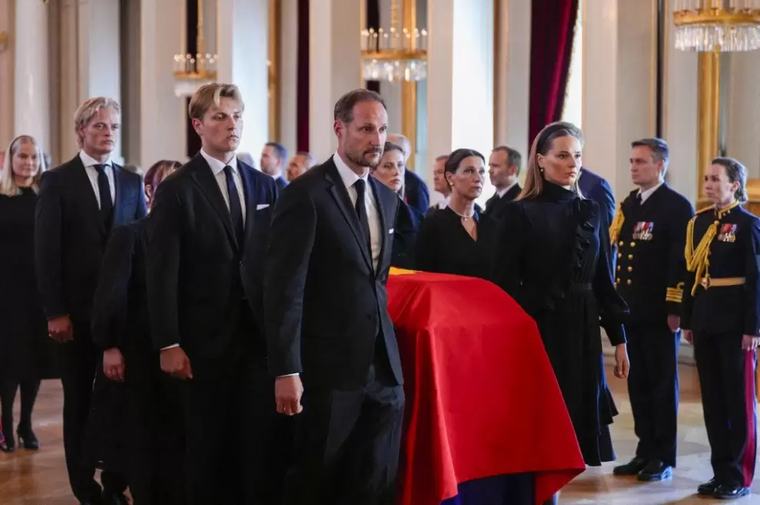 La Justicia concede permiso al hijo de la reina de Noruega para asistir al funeral del rey Harald