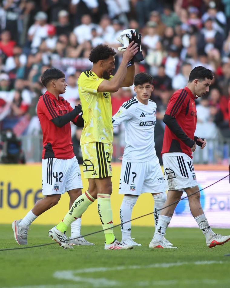 Vozinha mantiene el arco en cero en su estreno en la liga chilena con Colo Colo