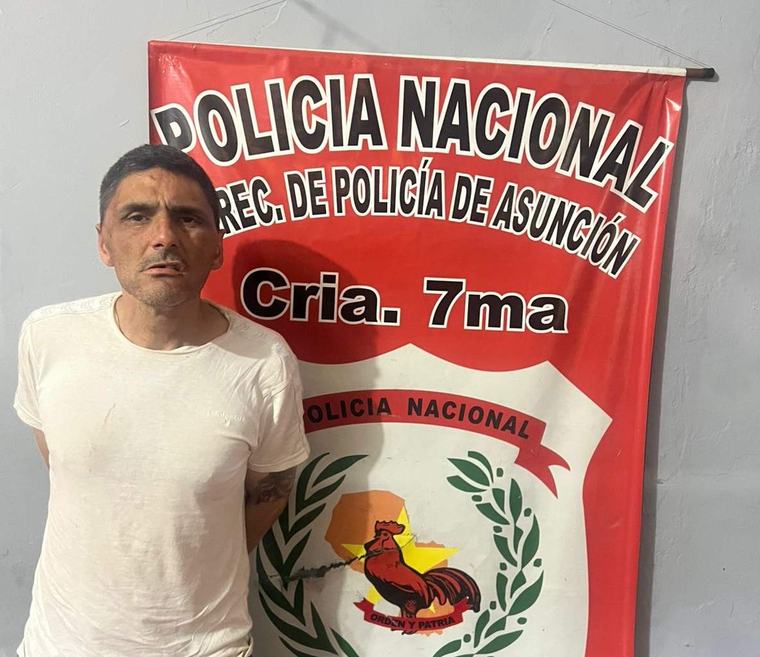 Hombre con 17 antecedentes fue reducido por víctimas y quedó detenido