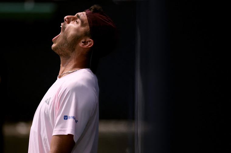 Francisco Cerúndolo se impone sobre Struff en batalla de cinco sets
