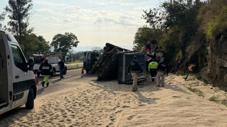 Bebé paraguayo murió sepultado bajo arroz tras vuelco de camión en Brasil