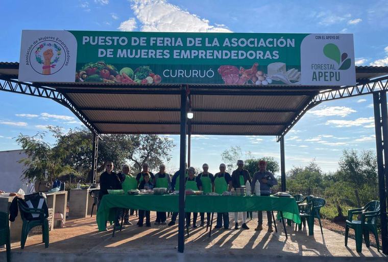 Santaní: mujeres se organizan para incursionar en la feria agropecuaria