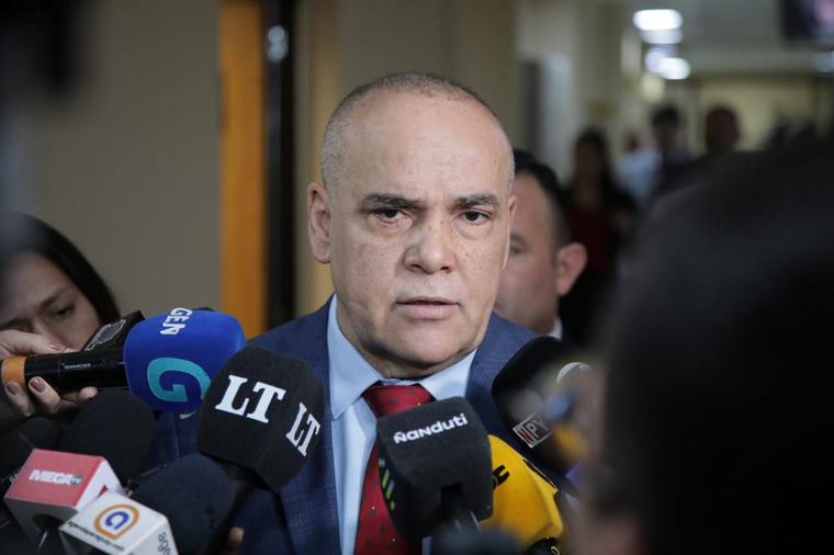 Oposición traba integración de comisión para investigar casos de corrupción en IPS y Salud