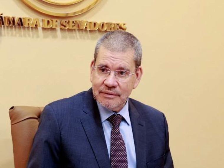 Antonio Barrios rechaza pedido del Sinamed y defiende aumentos por especialidad