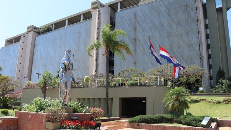 ¿Qué dice el “informe Rivarola” sobre Ueno Bank?