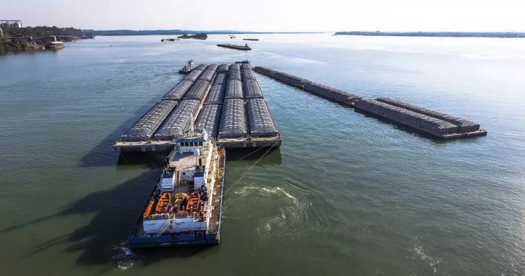 La hidrovía apunta a duplicar su carga y Paraguay busca convertir el río en motor logístico