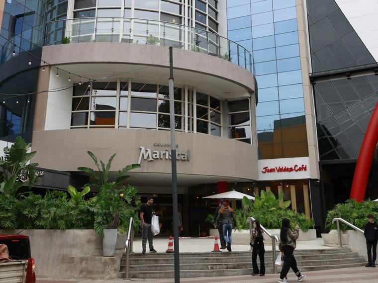 Alarmantes fallas contra incendios en los shoppings Del Sol y Mariscal